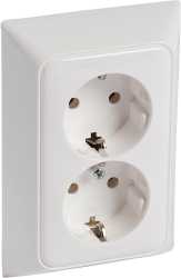 Steckdose (SK) 2-fach senkrecht volle Platte Creo ultraweiß 