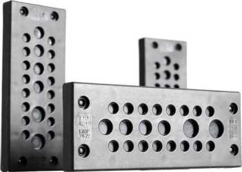 Kabeldurchführungsplatte schwarz KADP 24/29 