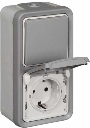Kombi Aus-/ Wechsel 1-p Steckdose IP44 (SL) Feuchtr. Aufputz Plexo 55 