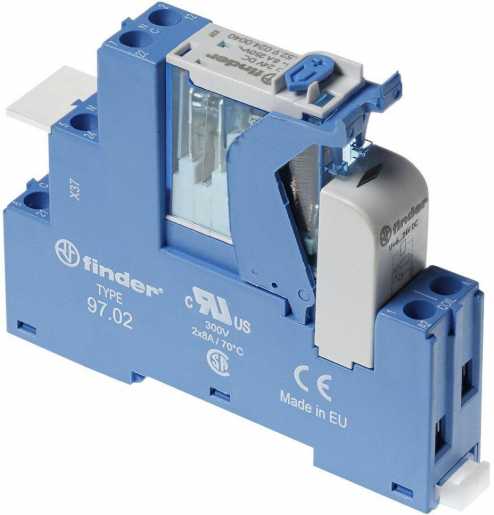 Koppelrelais mit Schraubanschlüssen 2 Wechsler 8 A Spule 12 V DC 