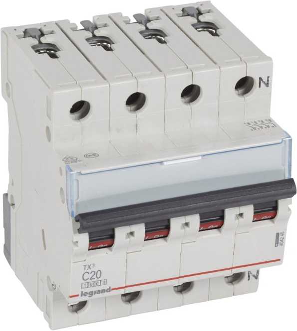 LS-Schutzschalter 4-polig 10kA C-Char 20A 4TE 