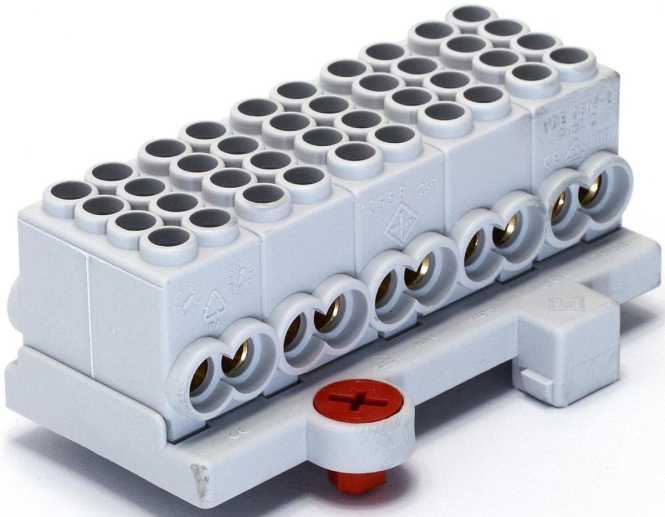Hauptleiteranschlussklemme fingersicher 5-polig 