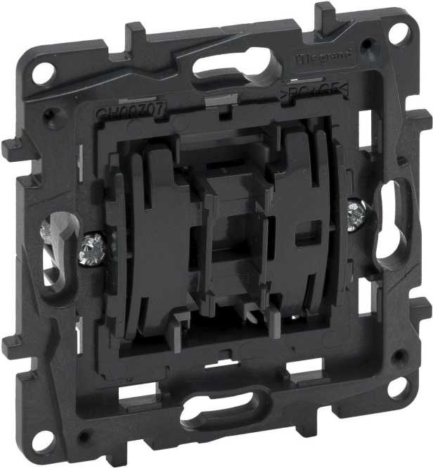 Niloe Step Einsatz Kreuzschalter 10Ax 