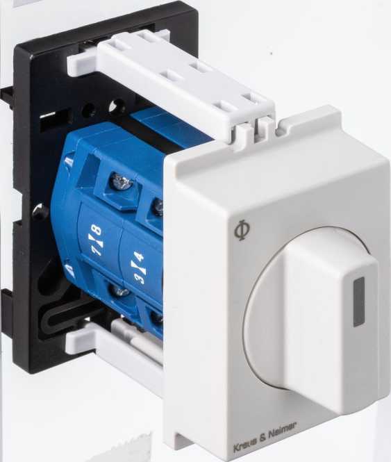 Ausschalter 2polig 60° 45mm-Schnappbefestigung 