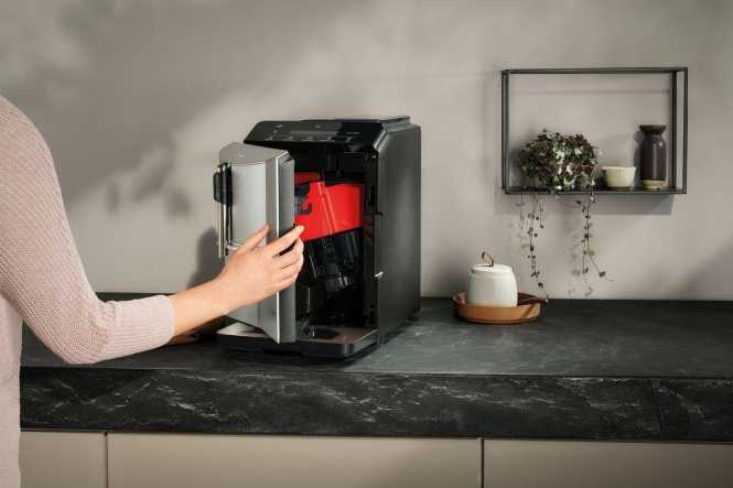 Kaffeevollautomat EQ300 Inox silber 