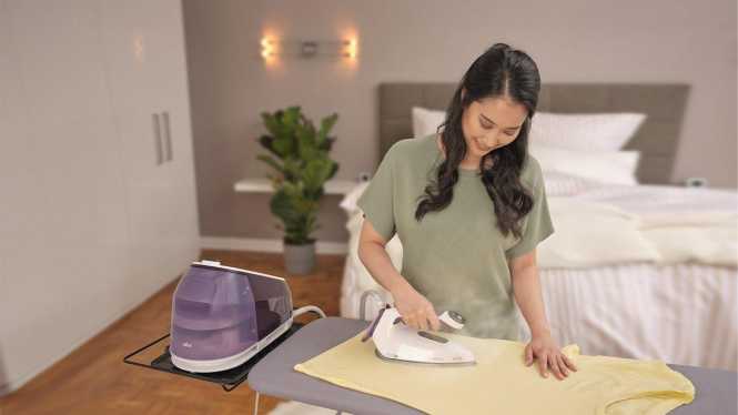 Dampfbügelstation CareStyle 5 IS5247VI WS/VIOLETT 