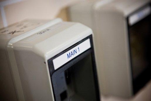 Schriftbandkassette TZe-233 blau auf weiß 12mm 8m 