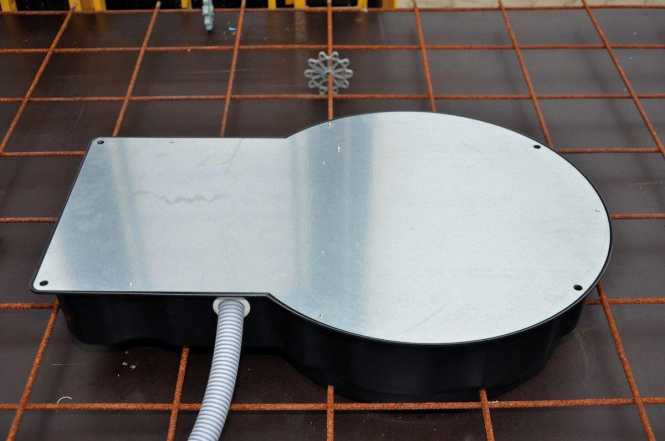 Betoneinbaugehäuse XL 300 mit Trafo 