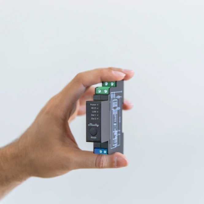 Professionelles 2-Kanal-Relais mit WLAN- LAN- und Bluetooth-Anschluss. 