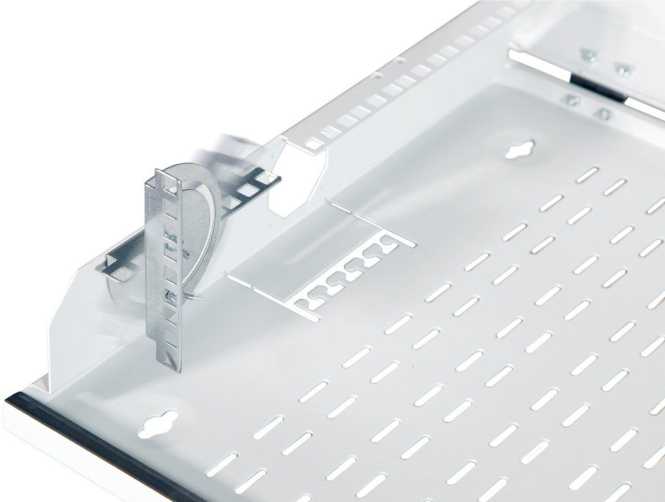 19-Zoll Wandgehäuse 3HE-Vorne 5HE-Hinten reinweiß 