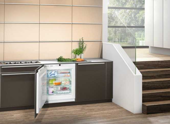 Gefrierschrank SUIGN 1554 Premium NoFrost 