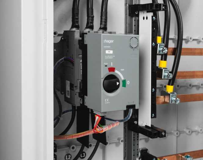 AC-Sammlerschrank AP IP65 SK II 1150x850x300 mm 110kVA für Steiermark 