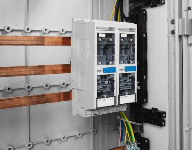 AC-Sammlerschrank AP IP65 SK II 1150x850x300 mm 110kVA für Steiermark 