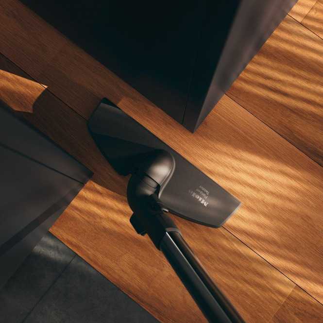 Bodenstaubsauger Boost CX1 125 Gala Ed PowerLine Obsidian 