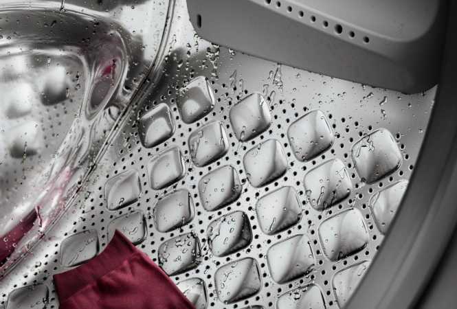 Waschmaschine Serie 7000 mit ProSteam 1400U/min 8kg weiß LR7E60488 