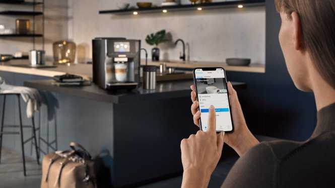 Kaffeevollautomat EQ700 classic TP715D01 