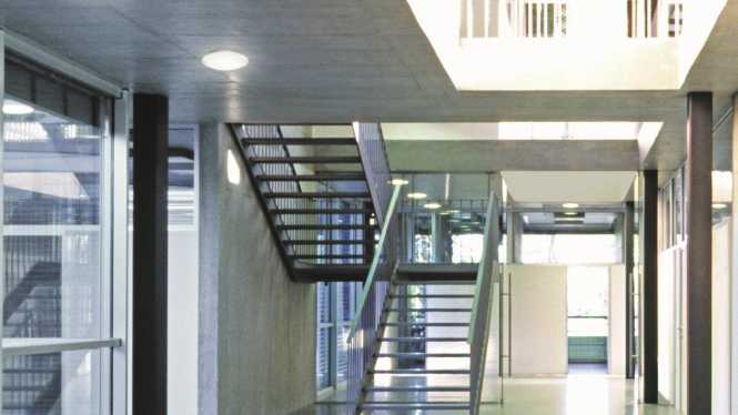 Sensor-Innenleuchte mit Bewegungsmelder 16 W IP54 3000 K rund mit Notlicht 