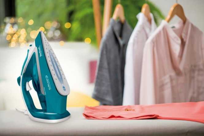 Dampfbügeleisen Easygliss Plus FV5737 