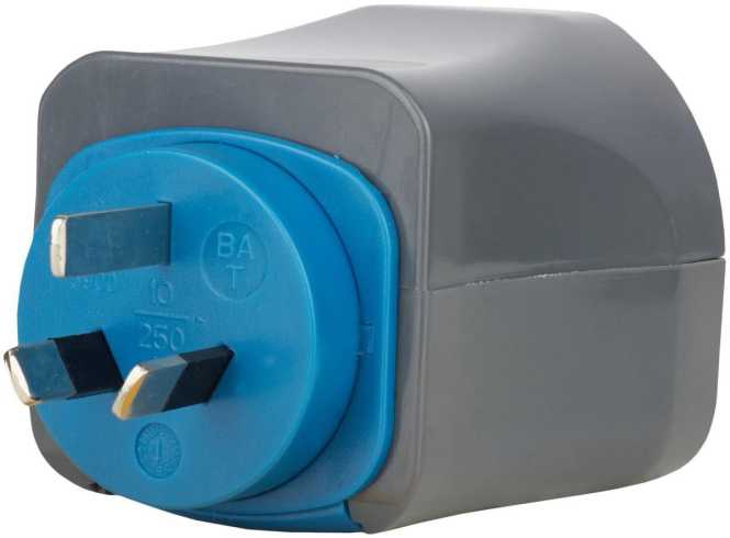 Reise- Steckdosenadapter mit verschiedenen Aufsätzen für mehr als 150 Länder 