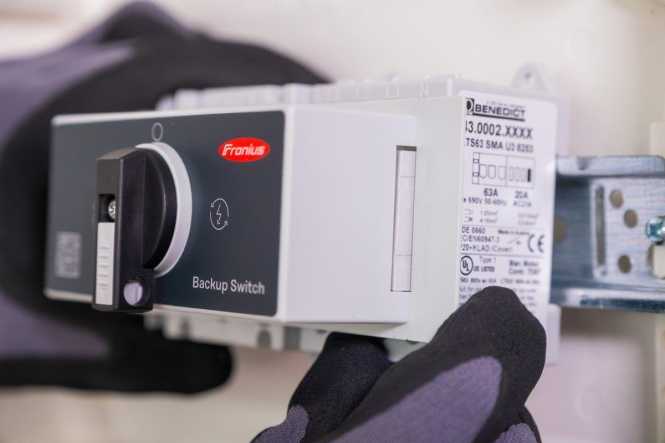 Backup Switch 1P/3P-63A 