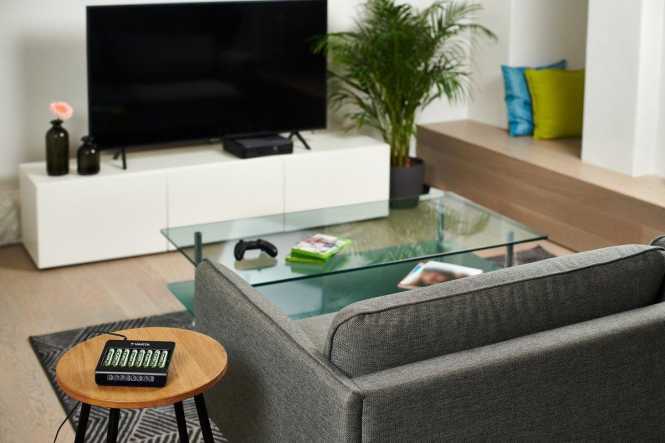 Ladegerät LCD Multi Charger+ 