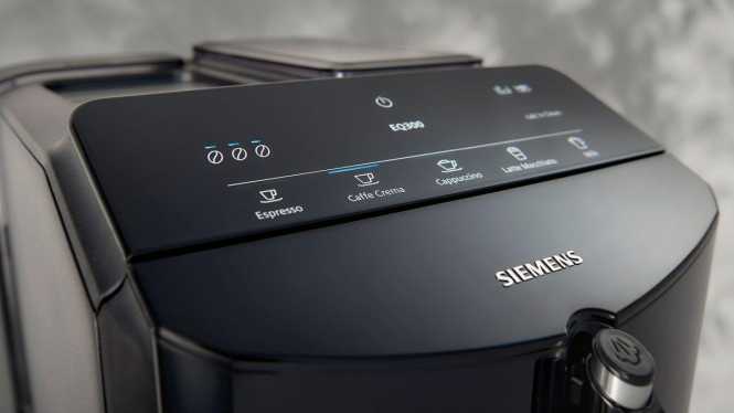 Kaffeevollautomat EQ300 Klavierlack schwarz 